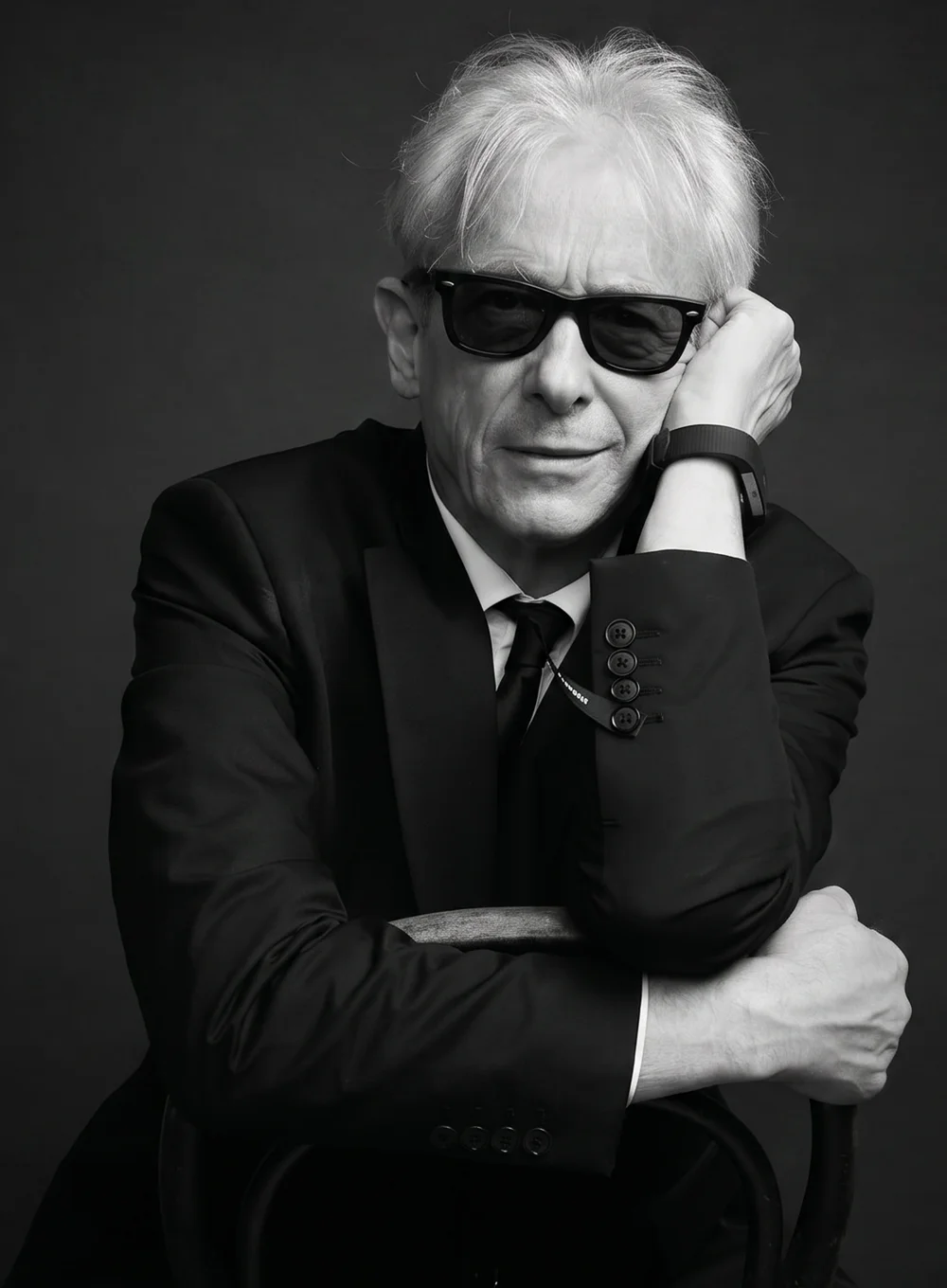 Elliot Grove